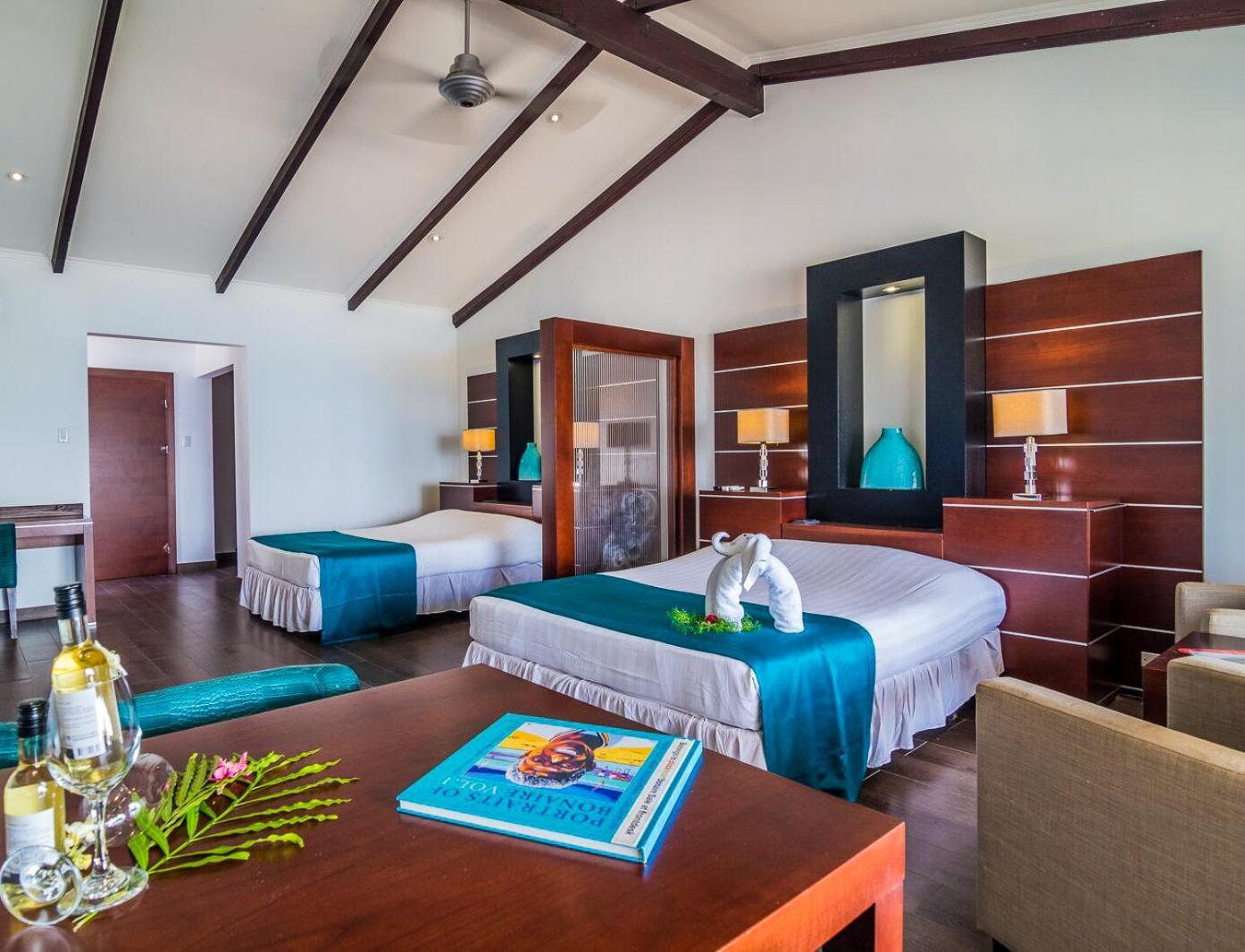 Van Der Valk Plaza Beach & Dive Resort Bonaire Кралендейк Экстерьер фото